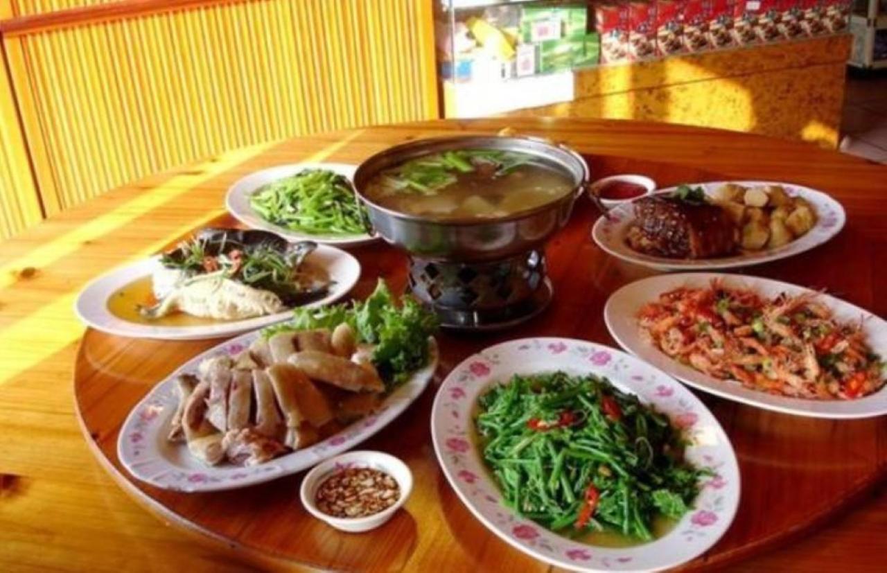 名竹旅社 Minzu Hotel لوغو المظهر الخارجي الصورة